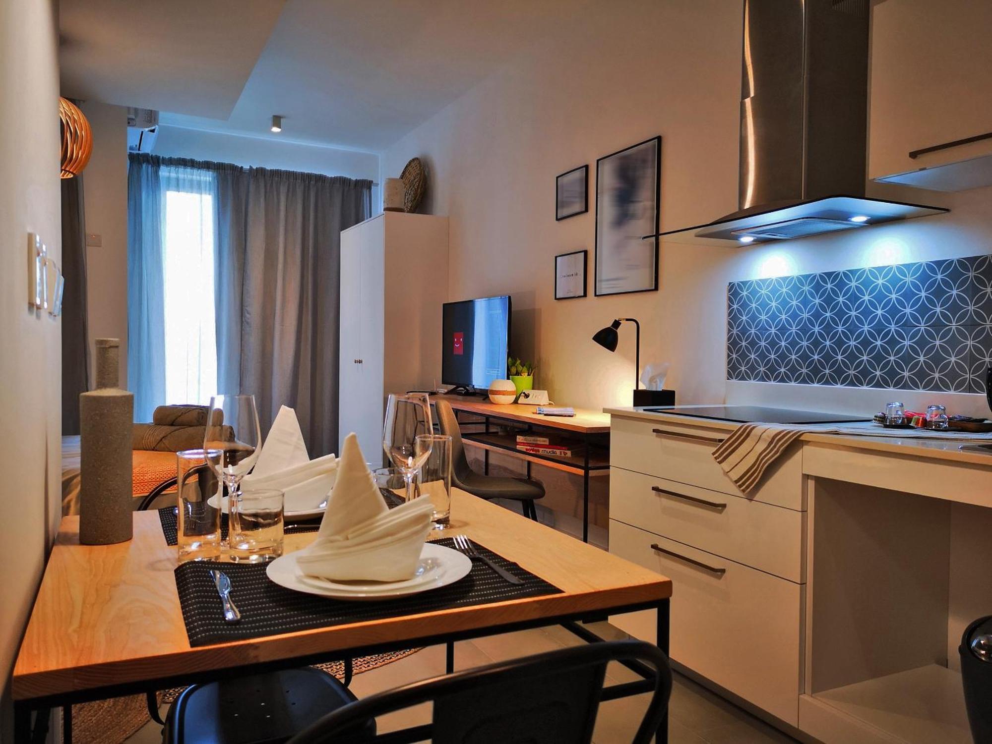 Apartment 112 - Ebene Square